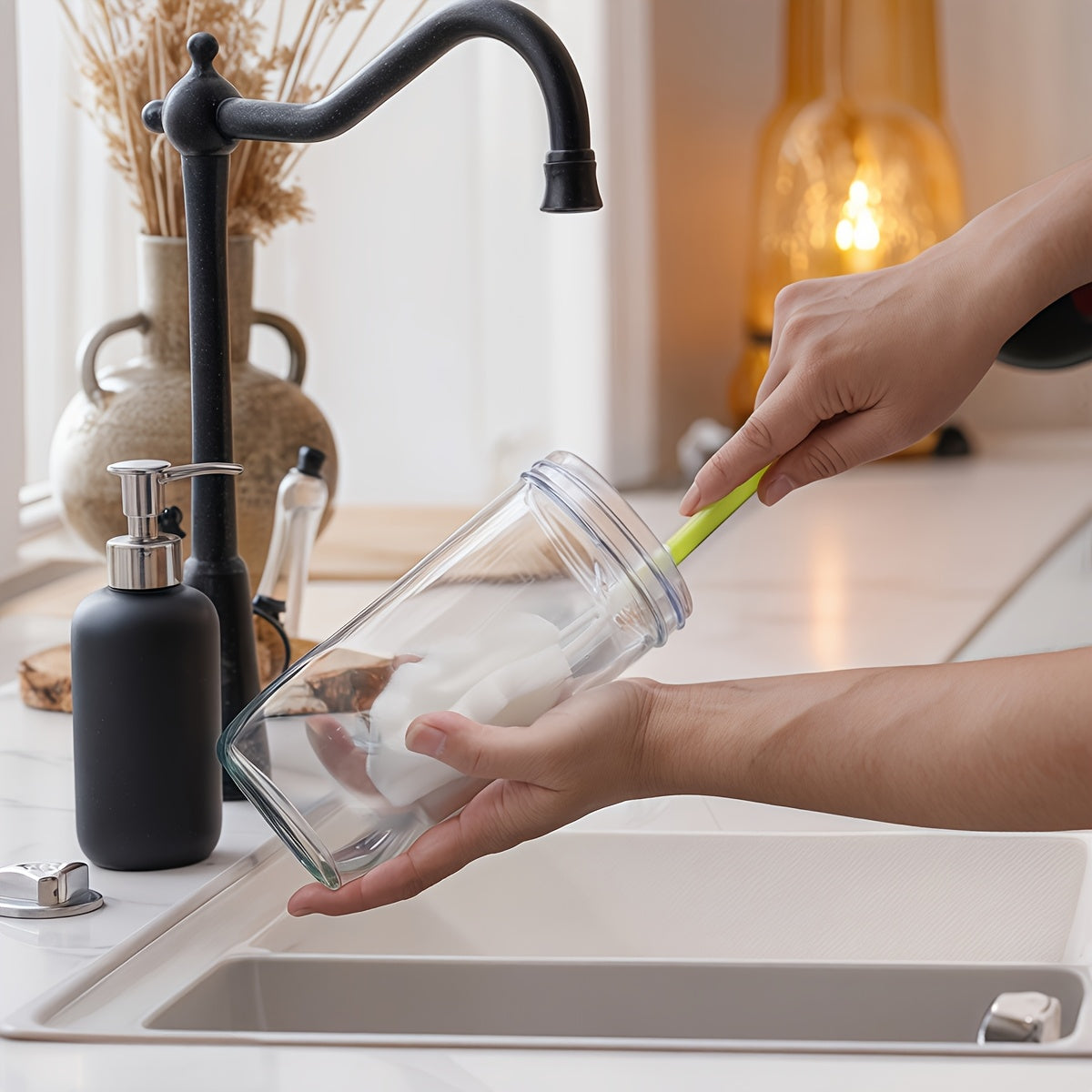 4pcs/8pcs Glass Mug Transparent Drinking Mug with Lid And Straw, with Straw Brush for Milkshake, Juice, Milk Tea, Household Glasses, Thermal Insulation And Cooling Drink Container