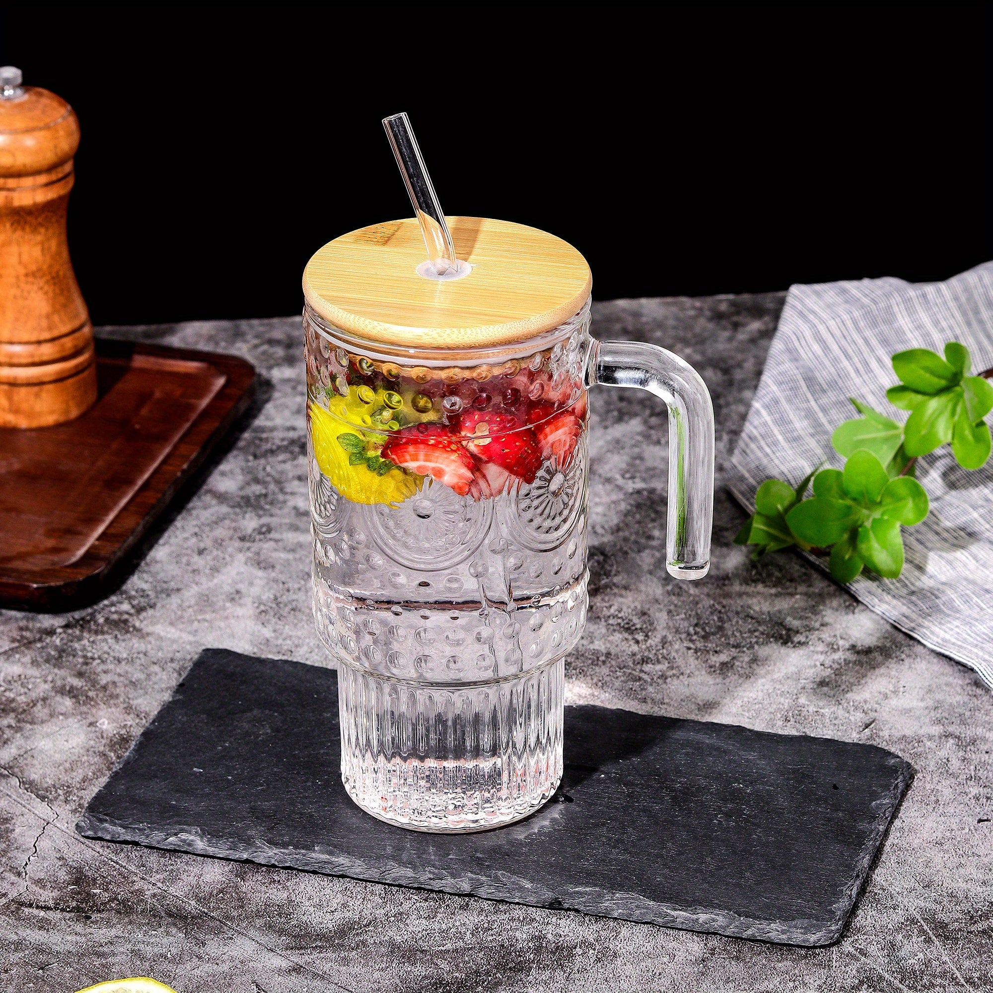 24Oz Glass with Lid And Straw, Cold And Hot Drink Cups, Milk Tea Cups, Juice Glasses, Milk Mocha Cups, Breakfast Cup Beverage Containers, Gifts for Family And Friends