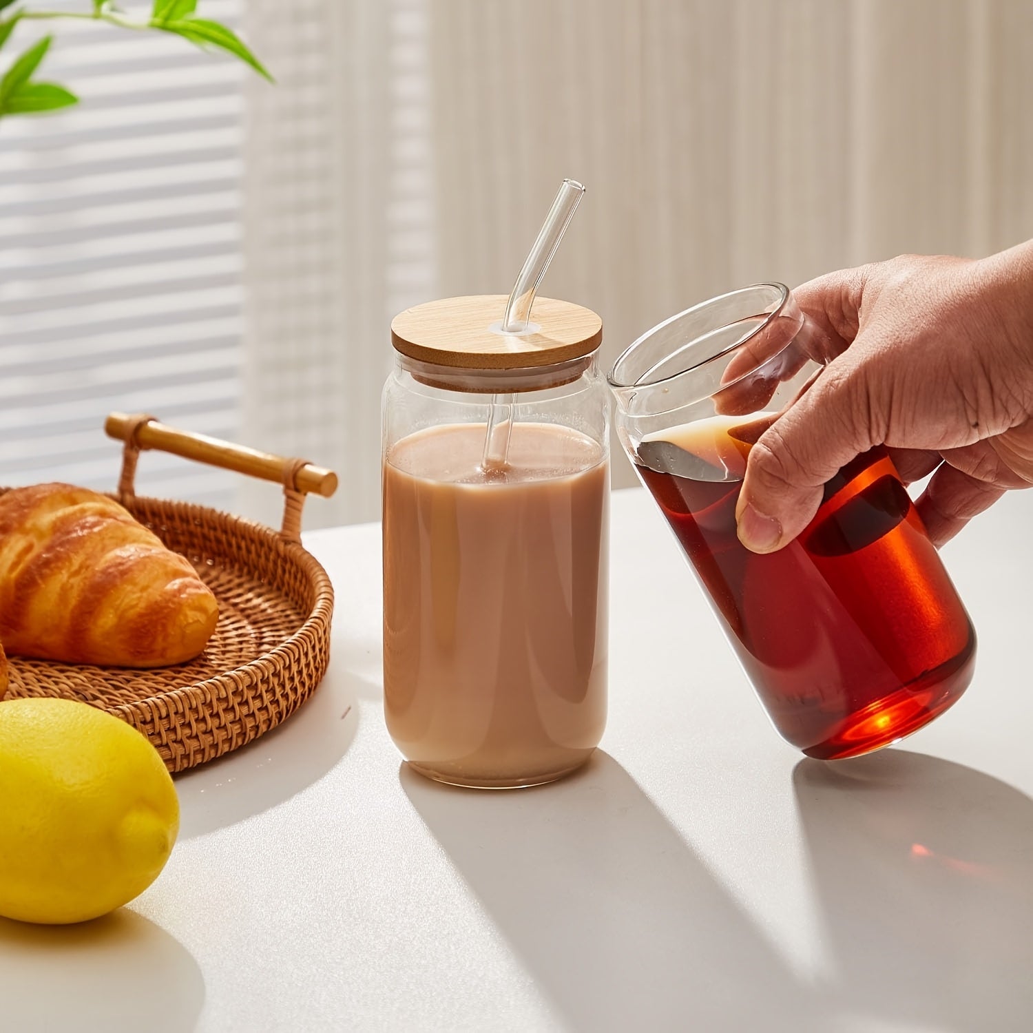 6pcs, 18.6oz/550ml, Including Lid, Straw, Straw Brush Glass Cup Set, Elegant Shaped Drinking Cup Is The Ideal Gift, Can Shaped Glass Cup Suitable for Any Beverage And Any Occasion, Food Safe And Beautiful