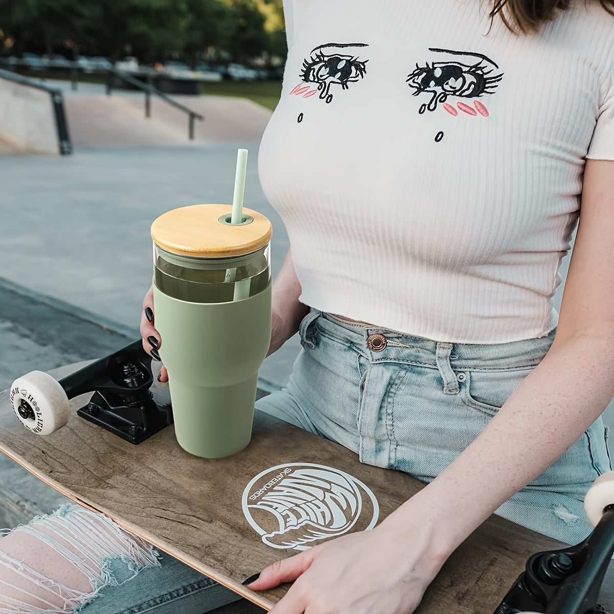 32oz Glass with Lid And Straw, Silicone Non-slip Sleeve, Keeps Heat In, Keeps Cold Out, Suitable for Iced Tea, Beverages, Juices, Coffee, Lead Free BPA Free,!